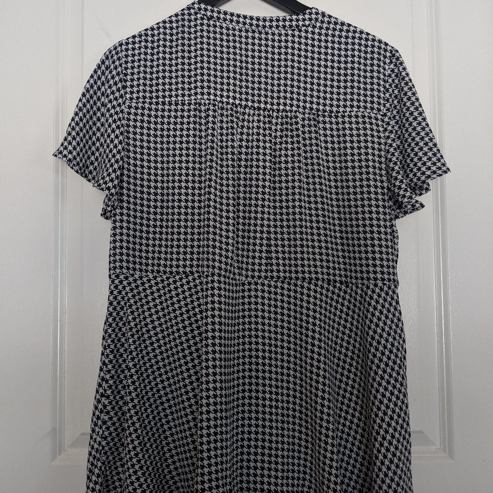 TORRID TOPS - Picture 5 of 10